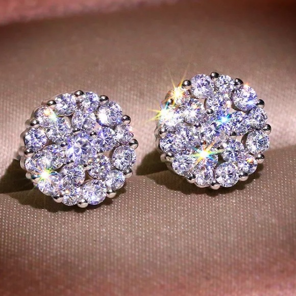 18K white gold plated earrings round cut earrings stud earrings - Picture 2 of 5